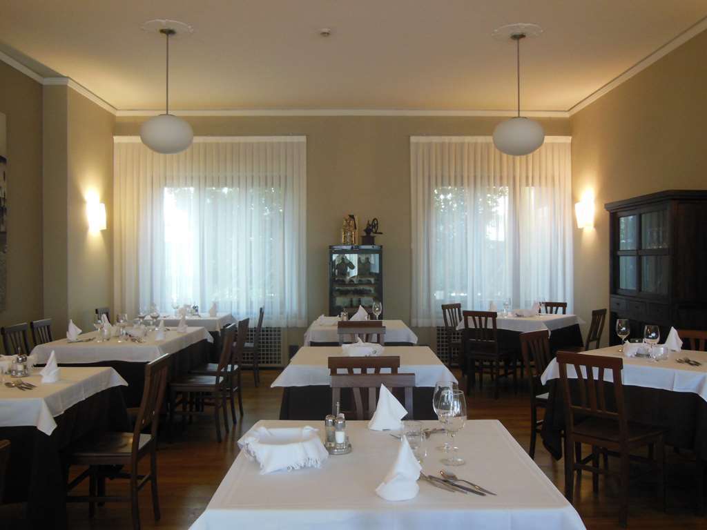 Hotel Belvedere Тьене Ресторан фото