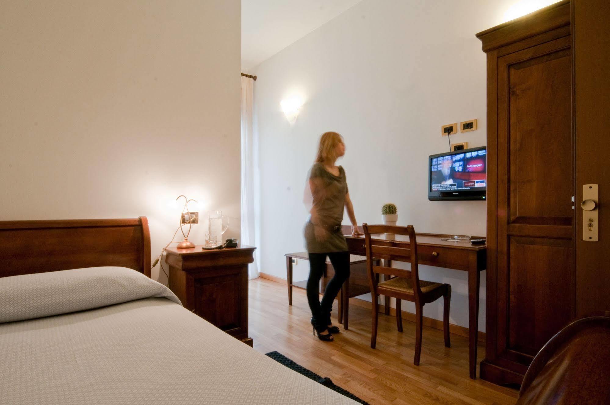 Hotel Belvedere Тьене Экстерьер фото